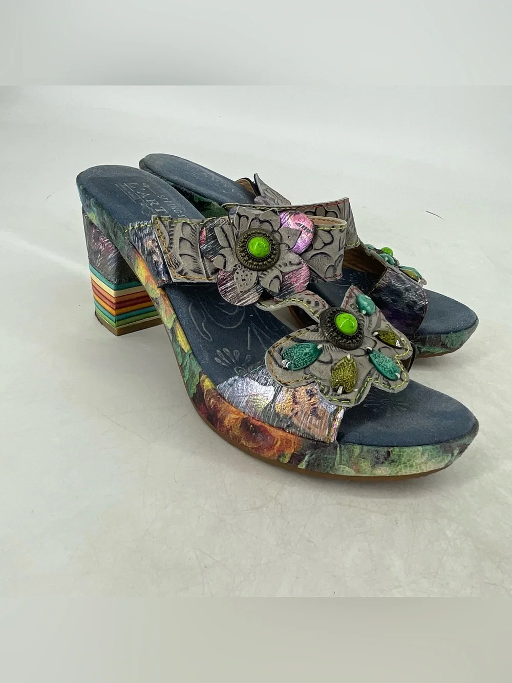 L'Artiste Spring Step Sandals Size 38 7.5 Lilac Painted Leather Rainbow